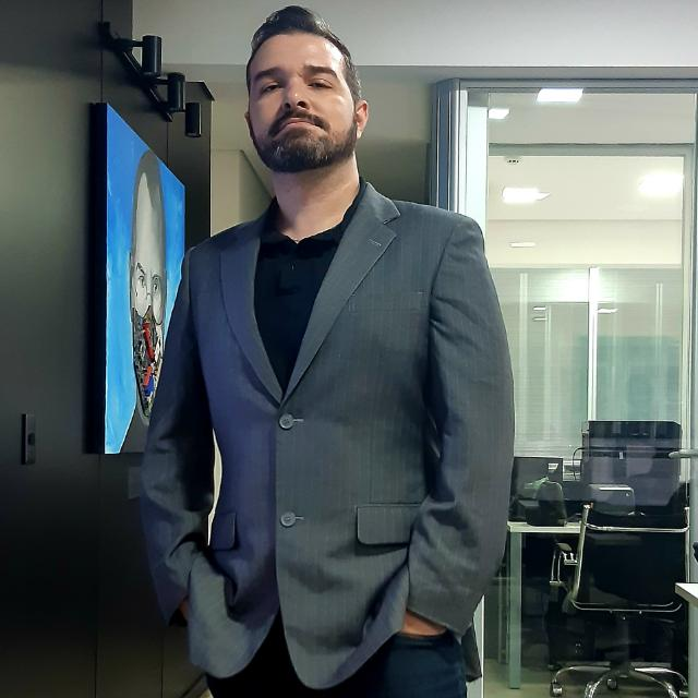Professor(a) Alex Cordeiro